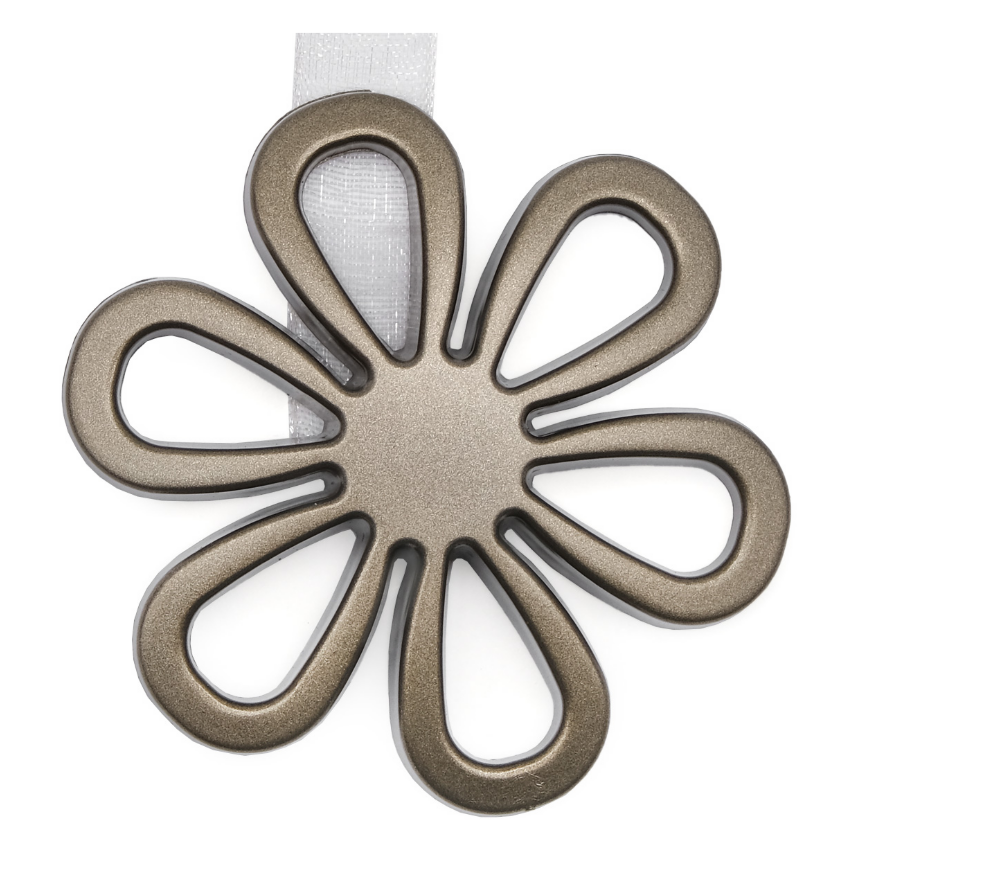 Магнит Ромашка Пластик № 19 (матовое серебро темное), 1 шт